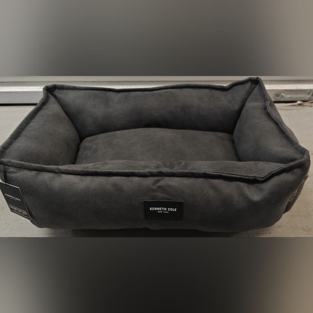 Kenneth Cole Gray Pet Bed Kenneth Cole Luxury Pet Bed 28*20*10